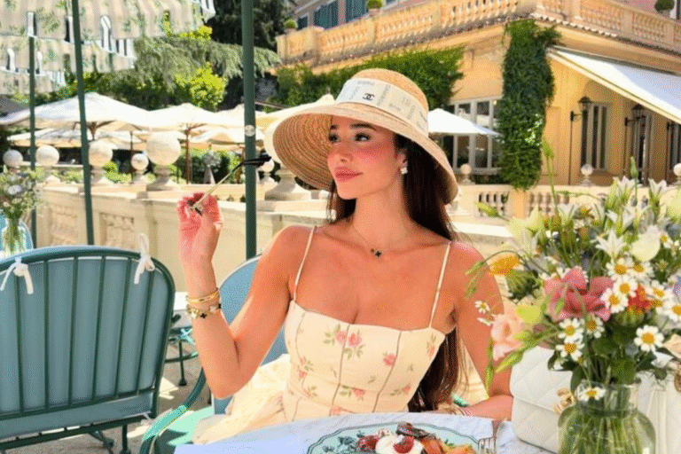 How to Be More Feminine and Attractive in Just 7 Days, Secrets They Hide From You CM