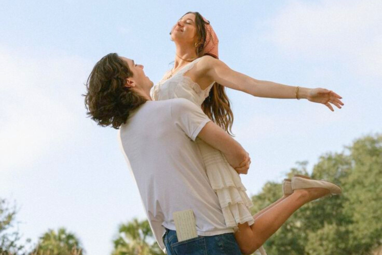 Discover 5 Ways How to Keep a Man Interested Over Text (Without Chasing or Overthinking)